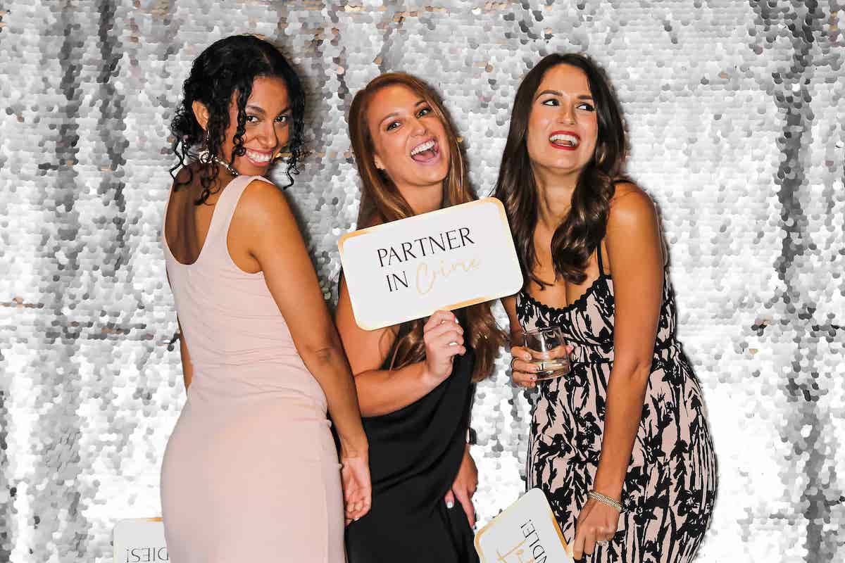 Lifetime Photo Booth 80